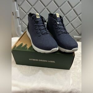 Shoes men’s Hybrid Green LabelMen's Elwood High Top Sneakers